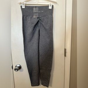 NVGTN Grey Scrunch Seamless Leggings